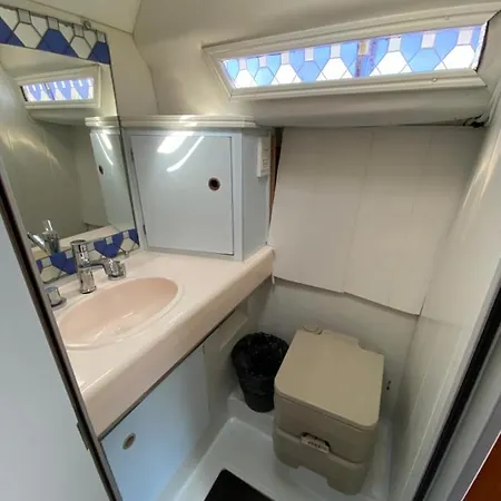 Experiencia En El Mar M Hotel en barco Gijón