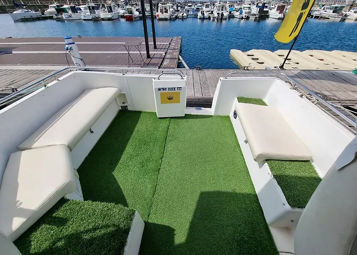 Ботель Experiencia En El Mar M