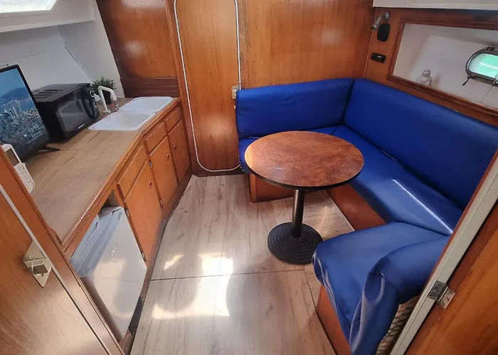 Experiencia En El Mar M Bateau-hôtel *